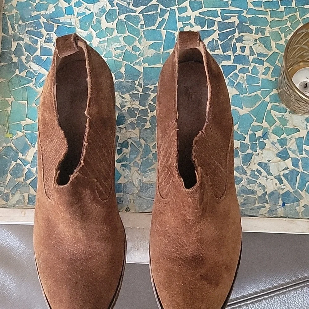 Frye Ilana Shootie In Wood